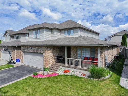 905 Woodbine Court, Kitchener, ON - Outdoor