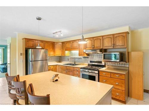 86 Glendale Drive, Tillsonburg, ON - Indoor Photo Showing Kitchen With Double Sink