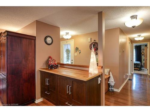 22 Coxwell Crescent, Brantford, ON - Indoor Photo Showing Other Room