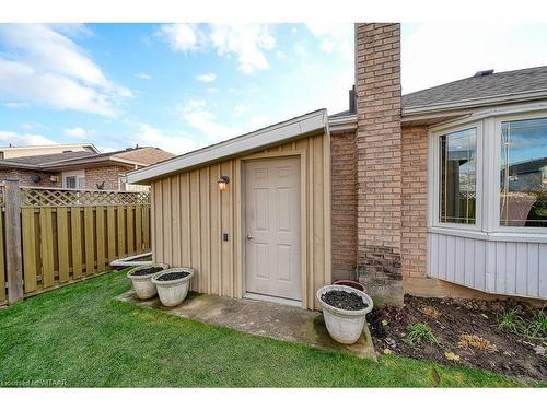 22 Coxwell Crescent, Brantford, ON - Outdoor With Exterior