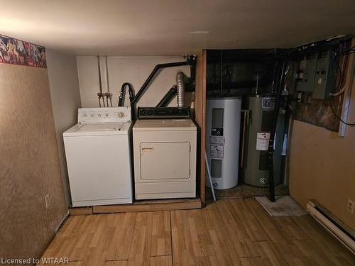 48 Rolph Street, Tillsonburg, ON - Indoor Photo Showing Laundry Room