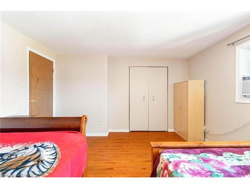 6-370 Springbank Avenue, Woodstock, ON - Indoor Photo Showing Bedroom