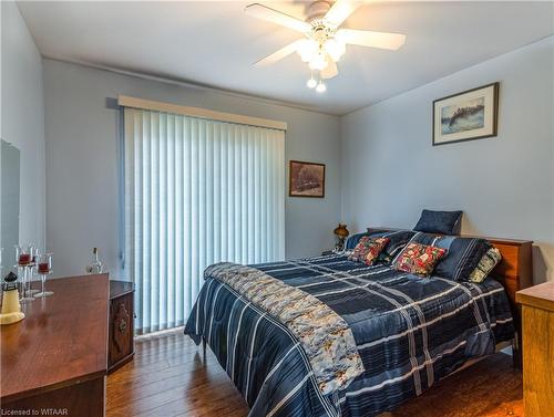 15 Clear Valley Drive, Tillsonburg, ON - Indoor Photo Showing Bedroom