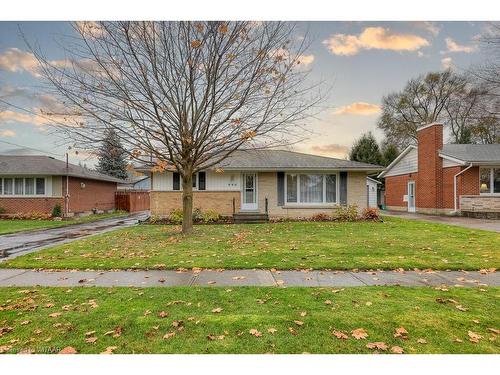 990 Braeside Street, Woodstock, ON - Outdoor With Facade