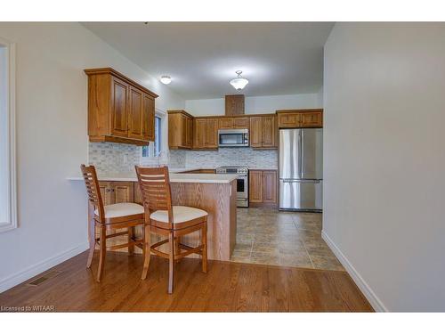 2 Green Gable Place, Woodstock, ON - Indoor Photo Showing Kitchen