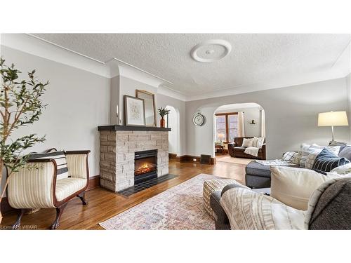 596 Grant Street, Woodstock, ON - Indoor Photo Showing Living Room With Fireplace