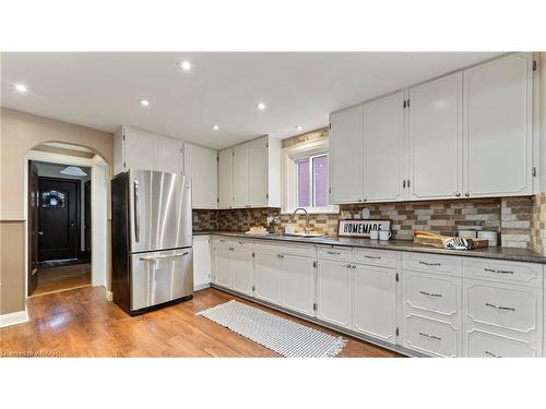 596 Grant Street, Woodstock, ON - Indoor Photo Showing Kitchen