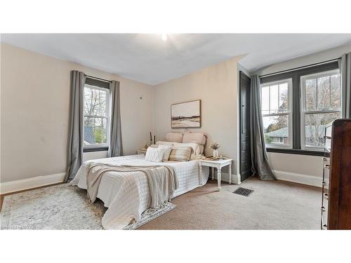 596 Grant Street, Woodstock, ON - Indoor Photo Showing Bedroom