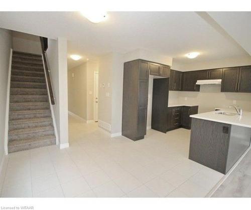 1337 Calais Drive Drive, Woodstock, ON - Indoor Photo Showing Kitchen