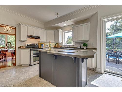 663528 Road 66 Road, Ingersoll, ON - Indoor Photo Showing Kitchen