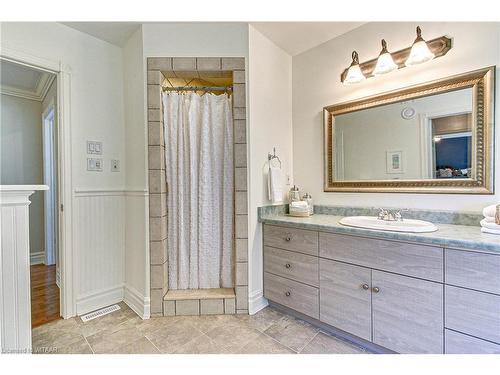 663528 Road 66 Road, Ingersoll, ON - Indoor Photo Showing Bathroom