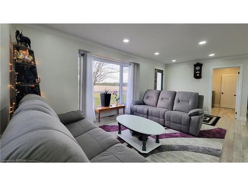 49395 Bradley Creek Line, Malahide (Twp), ON - Indoor Photo Showing Living Room