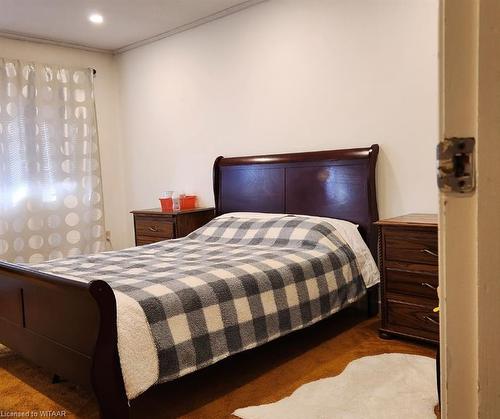 83-30 Green Valley Drive, Kitchener, ON - Indoor Photo Showing Bedroom