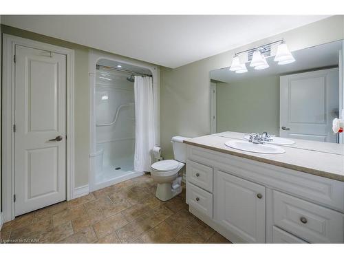 102-5 Wood Haven Drive, Tillsonburg, ON - Indoor Photo Showing Bathroom