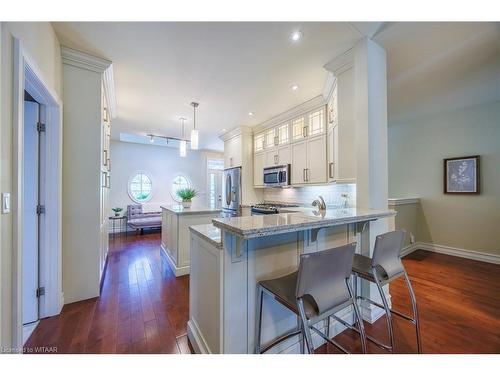 102-5 Wood Haven Drive, Tillsonburg, ON - Indoor Photo Showing Kitchen With Upgraded Kitchen