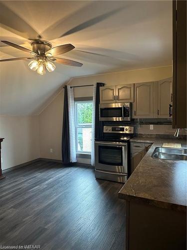 4-58 Wilson Street, Woodstock, ON - Indoor Photo Showing Kitchen With Double Sink