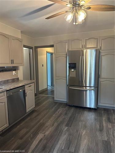 4-58 Wilson Street, Woodstock, ON - Indoor Photo Showing Kitchen