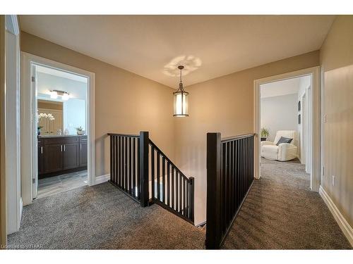 82 Fieldstone Crescent N, Komoka, ON - Indoor Photo Showing Other Room