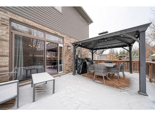 82 Fieldstone Crescent N, Komoka, ON - Outdoor With Deck Patio Veranda With Exterior