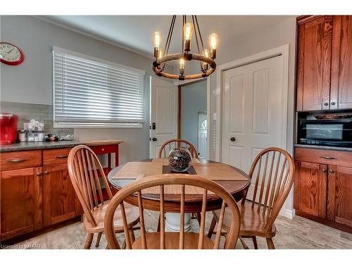 43 Clarke Street N, Woodstock, ON - Indoor Photo Showing Dining Room