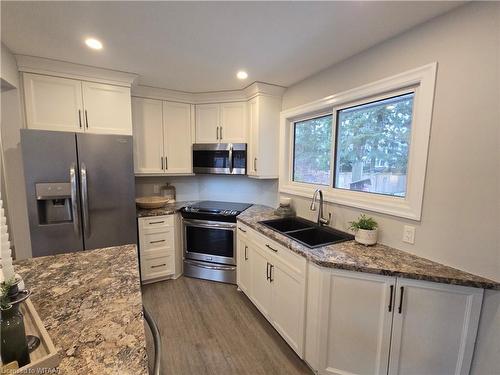 980 Devonshire Avenue, Woodstock, ON - Indoor Photo Showing Kitchen With Double Sink