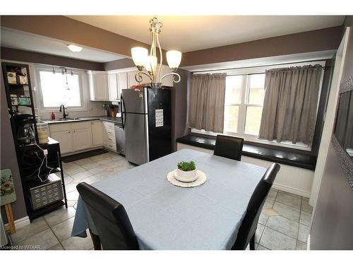 60 Surrey Crescent, London, ON - Indoor Photo Showing Dining Room