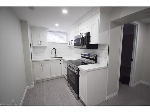 69 Clarke Street, Woodstock, ON - Indoor Photo Showing Kitchen