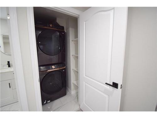 69 Clarke Street, Woodstock, ON - Indoor Photo Showing Laundry Room