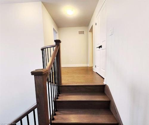 933 Knights Lane, Woodstock, ON - Indoor Photo Showing Other Room