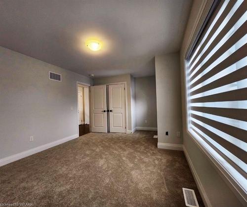 933 Knights Lane, Woodstock, ON - Indoor Photo Showing Other Room