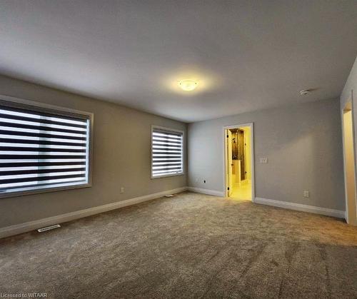 933 Knights Lane, Woodstock, ON - Indoor Photo Showing Other Room