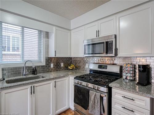 576 Champlain Avenue, Woodstock, ON - Indoor Photo Showing Kitchen