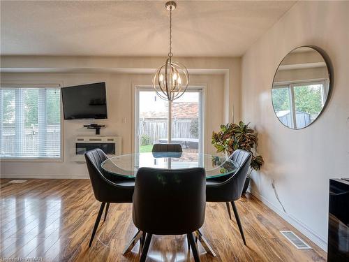 576 Champlain Avenue, Woodstock, ON - Indoor Photo Showing Dining Room