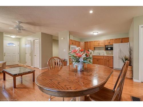 16 Cardinal Drive, Woodstock, ON - Indoor Photo Showing Dining Room