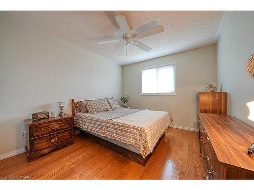 16 Cardinal Drive, Woodstock, ON - Indoor Photo Showing Bedroom