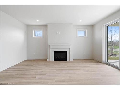 79 Trailview Drive, Tillsonburg, ON - Indoor Photo Showing Other Room With Fireplace