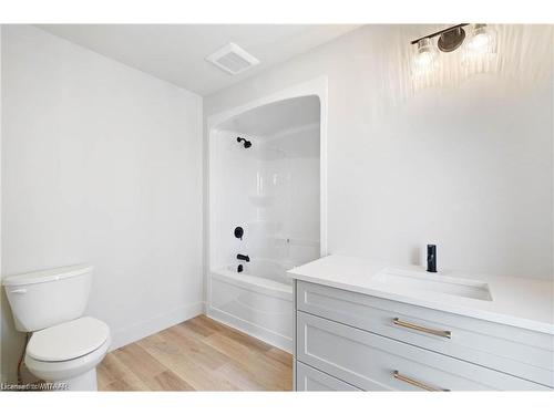 79 Trailview Drive, Tillsonburg, ON - Indoor Photo Showing Bathroom