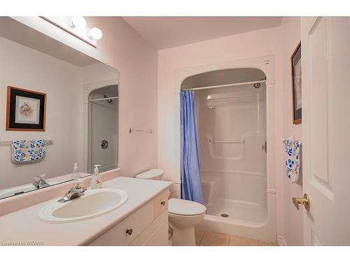 5 Armstrong Drive, Tillsonburg, ON - Indoor Photo Showing Bathroom