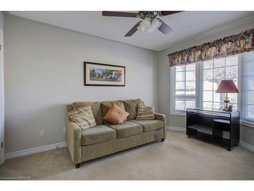 5 Armstrong Drive, Tillsonburg, ON - Indoor Photo Showing Living Room