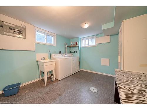 480 Wellington Street N, Woodstock, ON - Indoor Photo Showing Laundry Room