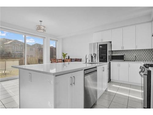 1000 Centennial Court, Woodstock, ON - Indoor Photo Showing Kitchen With Stainless Steel Kitchen With Upgraded Kitchen