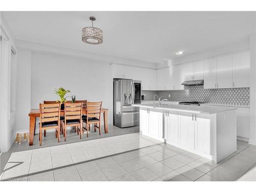 1000 Centennial Court, Woodstock, ON - Indoor Photo Showing Kitchen