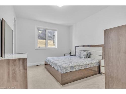 1000 Centennial Court, Woodstock, ON - Indoor Photo Showing Bedroom