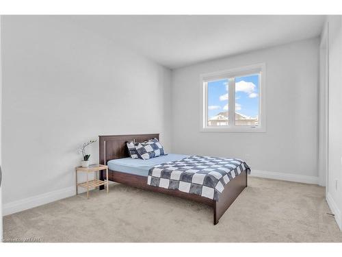 1000 Centennial Court, Woodstock, ON - Indoor Photo Showing Bedroom