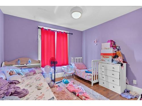 59 Brock Street W, Tillsonburg, ON - Indoor Photo Showing Bedroom