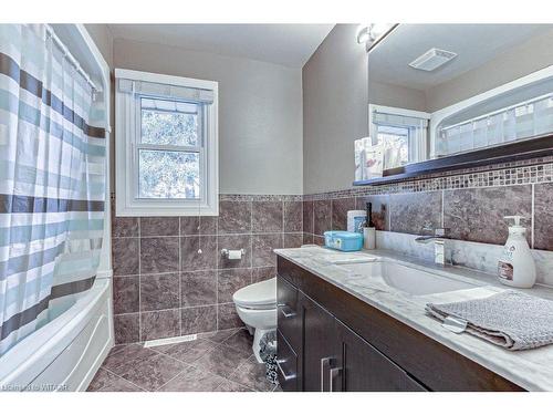 445 Talbot Road, Middleton, ON - Indoor Photo Showing Bathroom