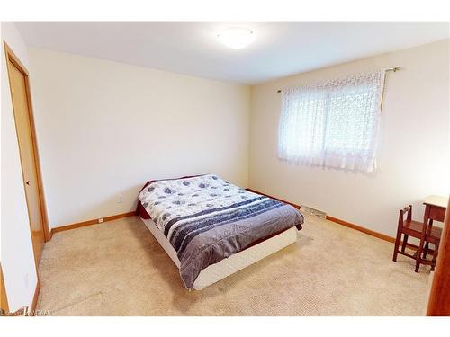 4 Segal Drive, Tillsonburg, ON - Indoor Photo Showing Bedroom