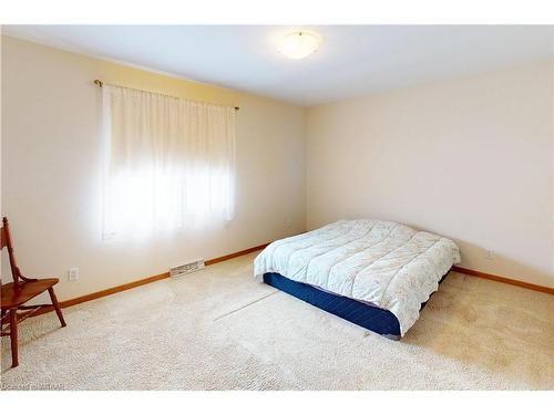 4 Segal Drive, Tillsonburg, ON - Indoor Photo Showing Bedroom