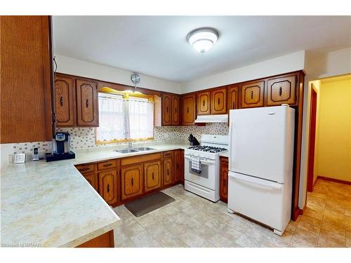 4 Segal Drive, Tillsonburg, ON - Indoor Photo Showing Kitchen With Double Sink