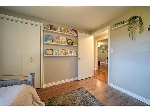 14 Marshall Drive, Norwich, ON - Indoor Photo Showing Bedroom